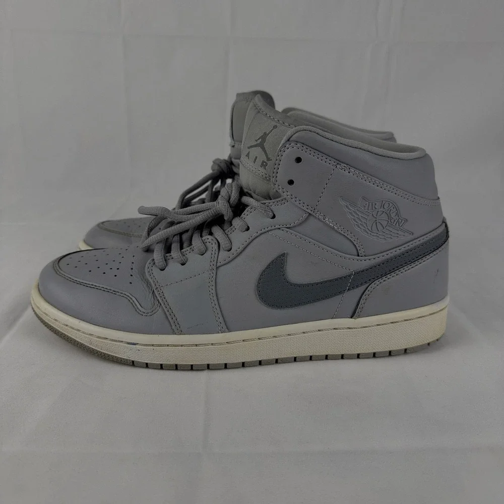 Nike Air Jordan 1 Mid Wolf Grey Men's‎ Size 8.5 Basketball Shoes Retro OG
